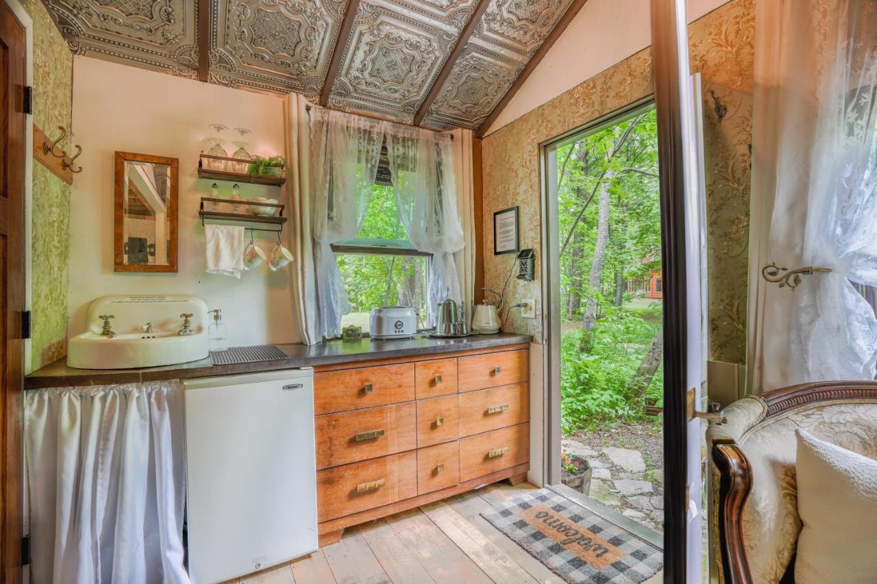Vintage Wild West Tiny Hotel In The Woods! Pine City Esterno foto