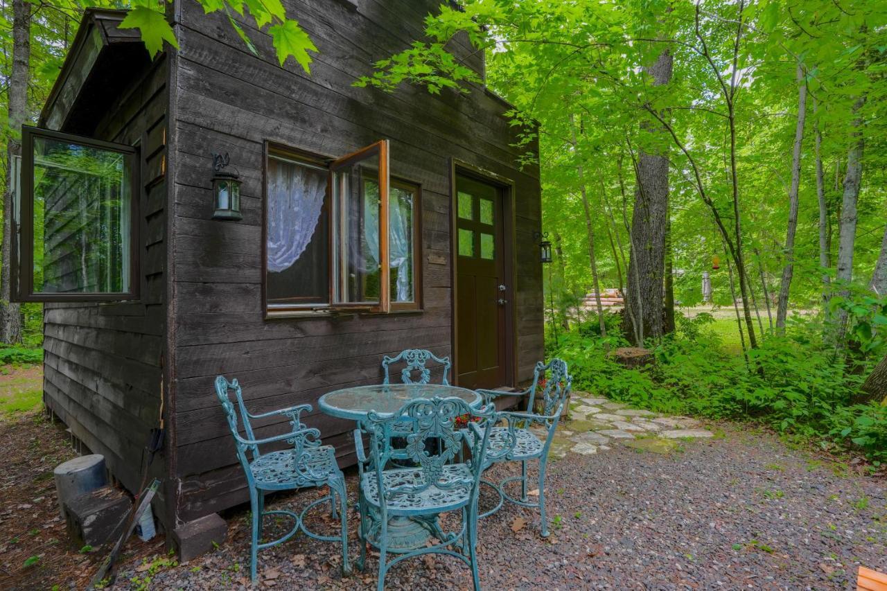 Vintage Wild West Tiny Hotel In The Woods! Pine City Esterno foto
